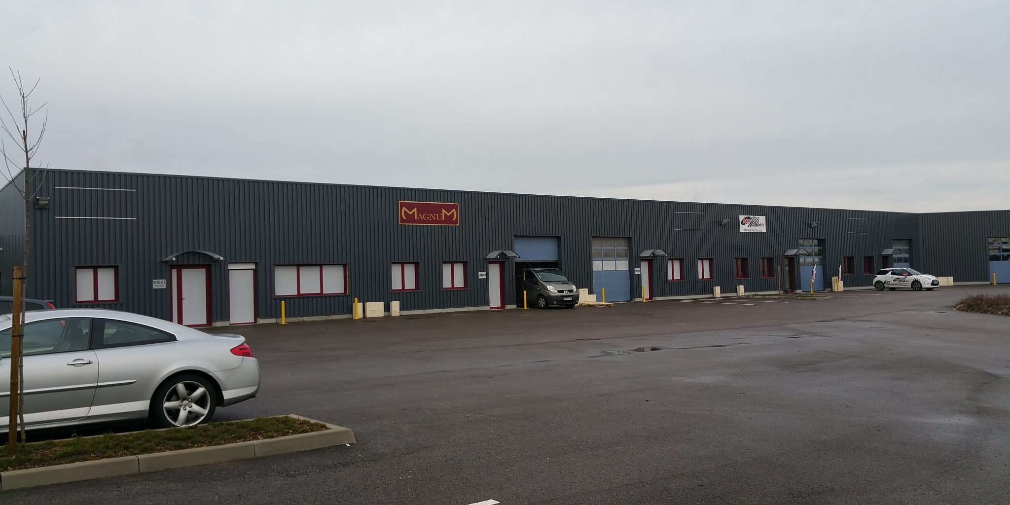 bâtiment industriel