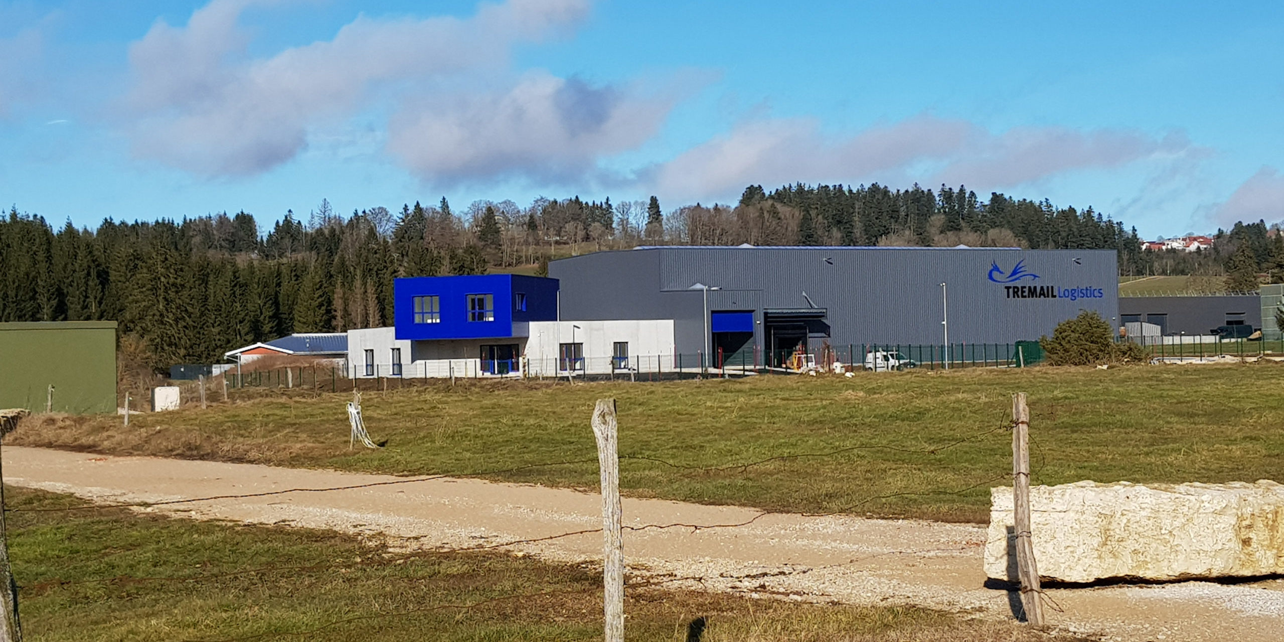 Construction d’un entrepôt de stockage et de bureaux Construction d’un entrepôt de stockage et de bureaux